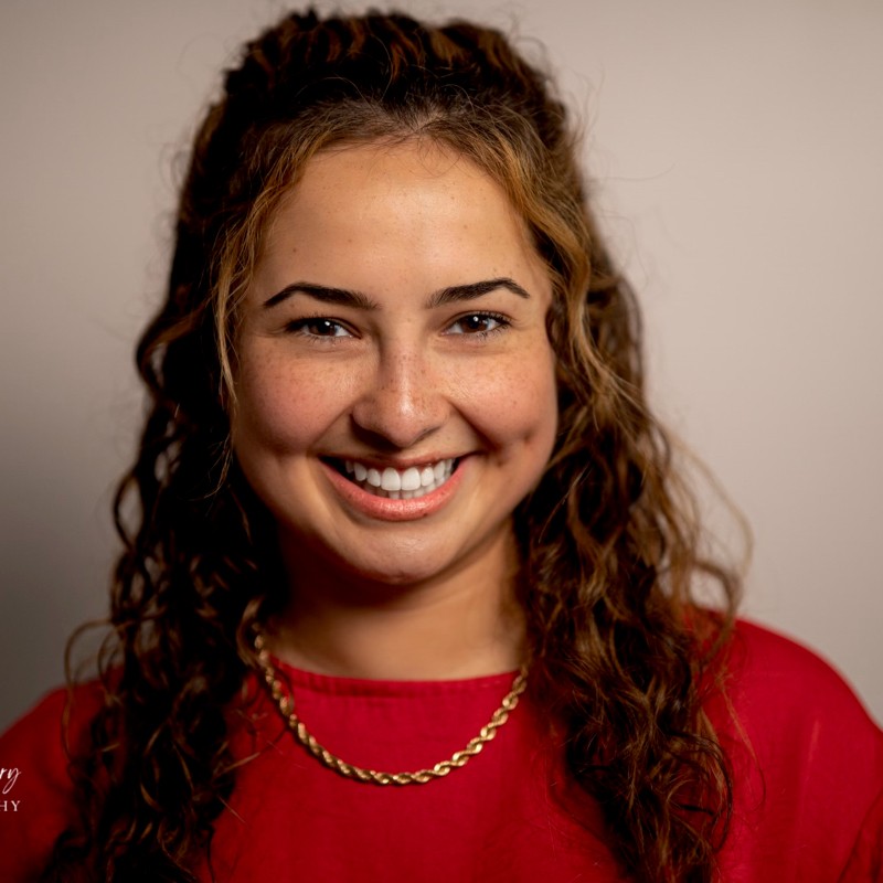 Briana Irwin Headshot